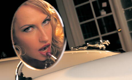 Private Classics pleased to share with you a free photo gallery with Sophie Evans in hardcore fuck action