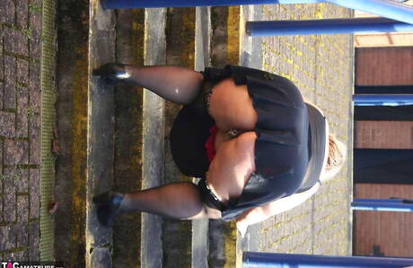 TAC Amateurs are pleased to offer you xxx pictures featuring Lexie Cummings xxx gallery 268025