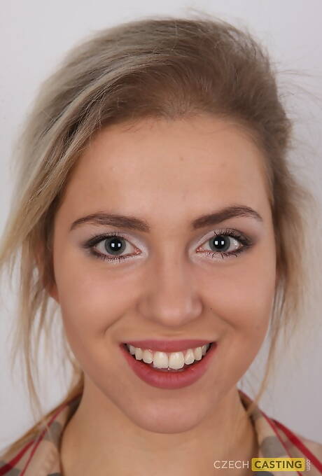 Czech Casting  invite you to explore xxx pictures with Alzbeta has a sexy form