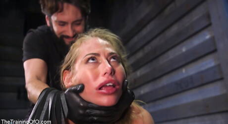 The Training Of O invite you to explore xxx pictures with Tommy Pistol and Carter Cruise in bizarre bdsm session